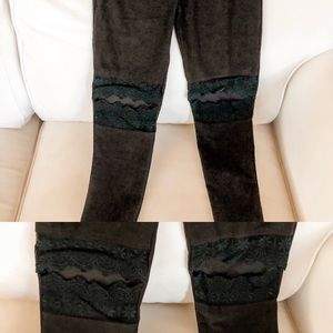 Black Leggings with lace detail. Sz Small